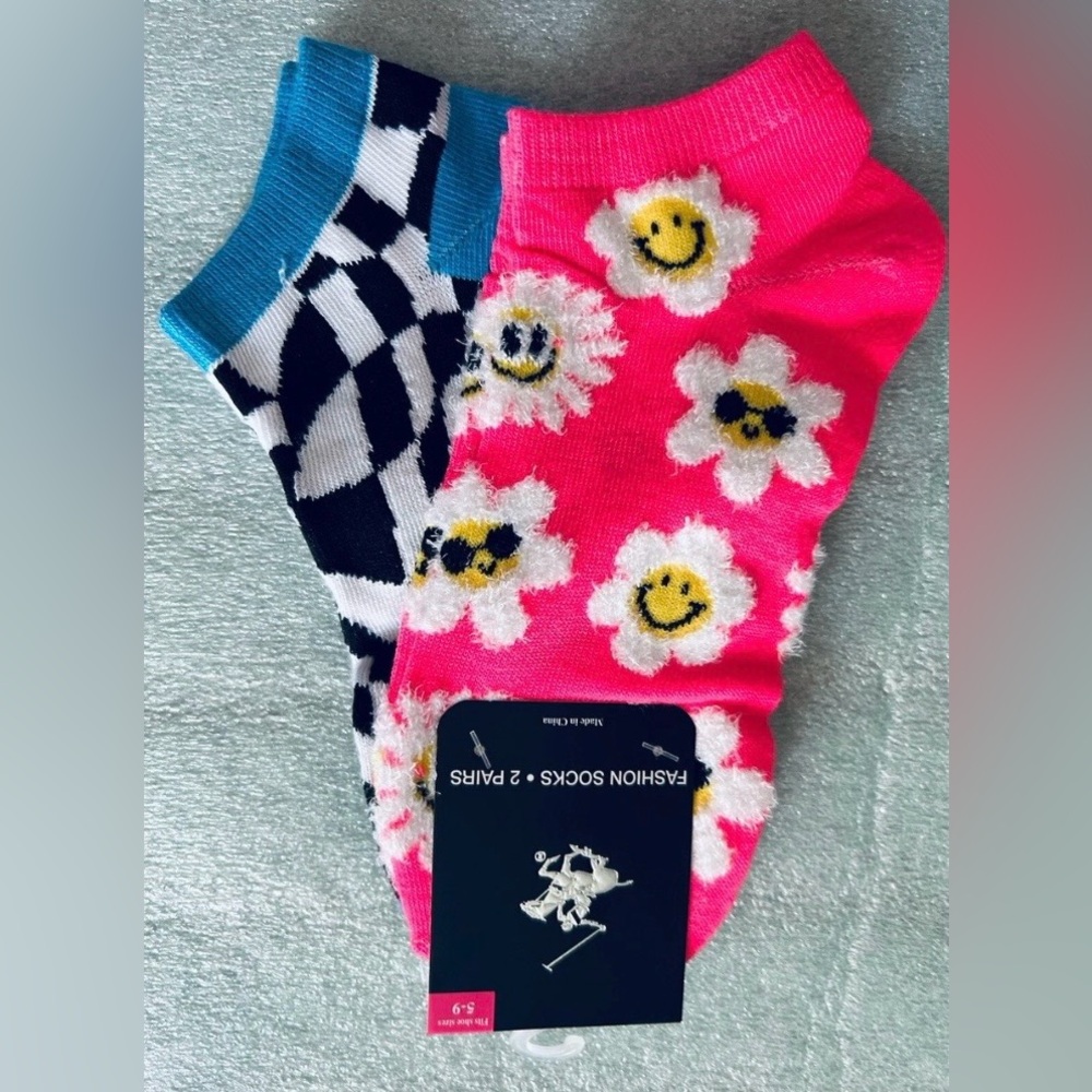 Beverly Hills Polo Club NWT Women's size 5-9 Low Cut Socks: 2 Pair in Set